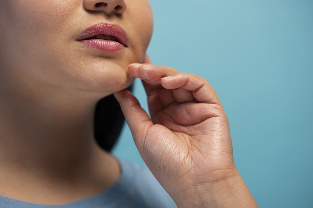 close up woman s lips min